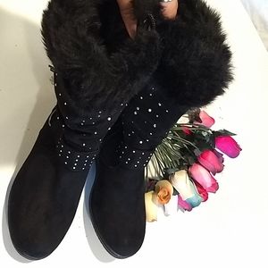 NEW💞Roebuck &Co.YG Rachel cozy boots🖤